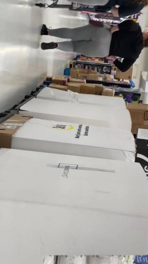 Two thick white girls - xhamster.com - Usa