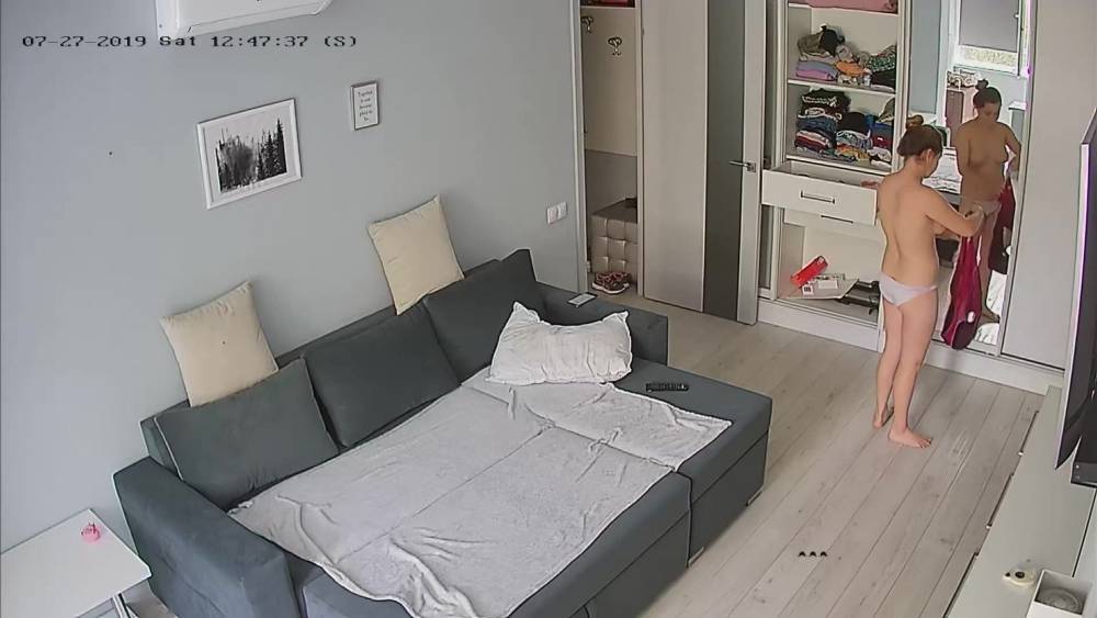 05-11. Moldova. Fitting swimwear - xhamster.com