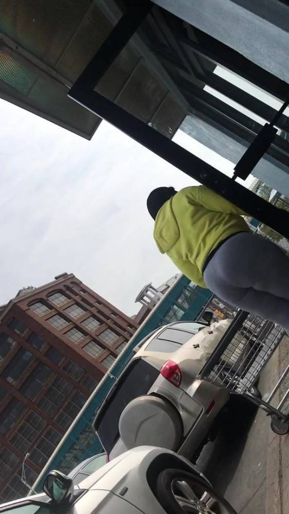 ThAt bO0ty GoT Away.. - xhamster.com