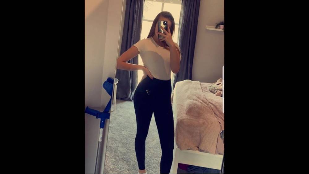 jerk off Mia - xhamster.com