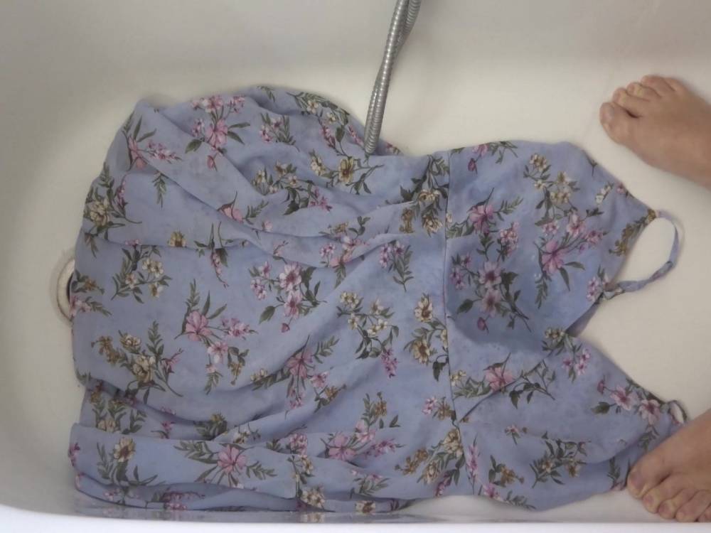 piss on floral 7 dress - xhamster.com