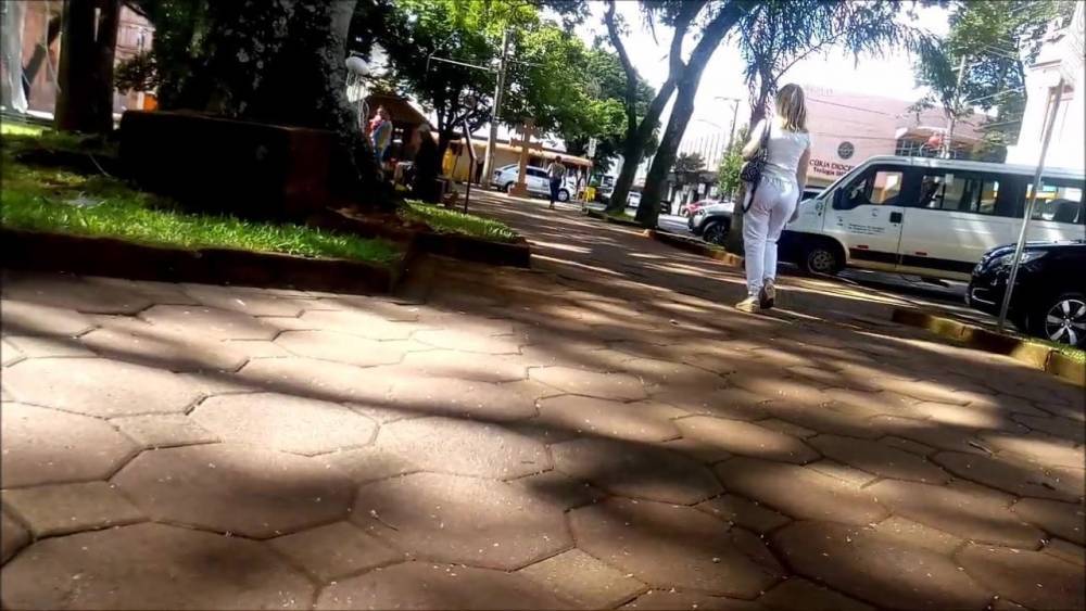 coroa gostosa de calca branca - xhamster.com - Brazil