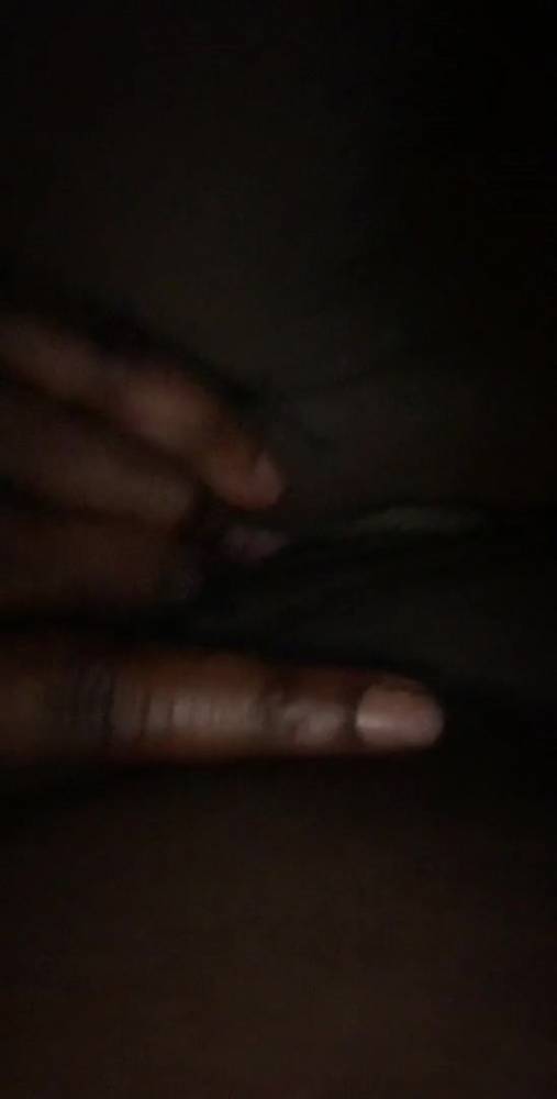 Quick play creamy sounds - xhamster.com