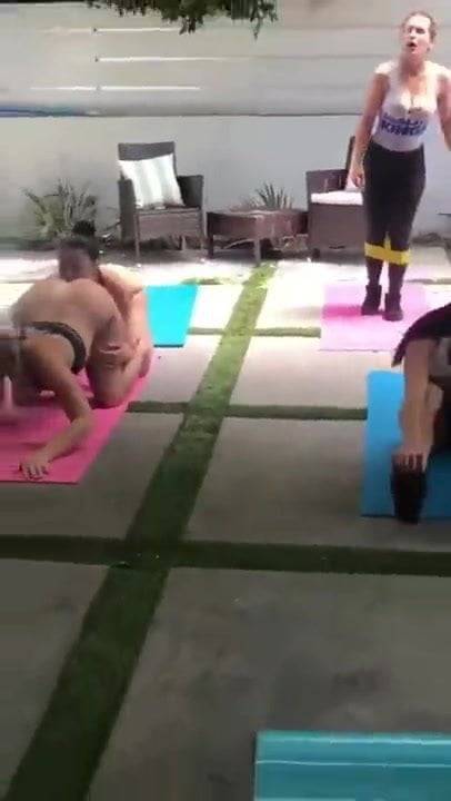Yoga classs - xhamster.com