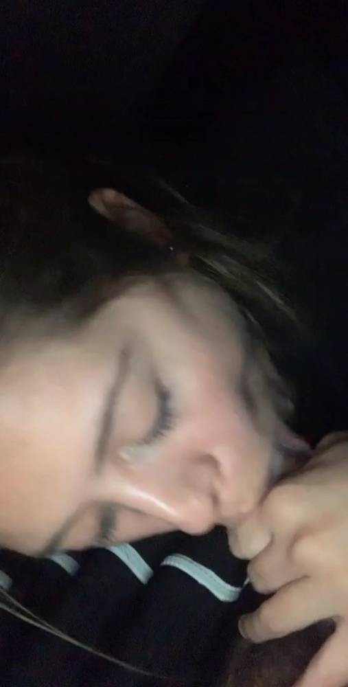 Sexy milf sucks dick! Ashley soaks my dick with spit ! - xhamster.com