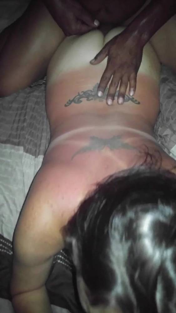 cum on her back - xhamster.com