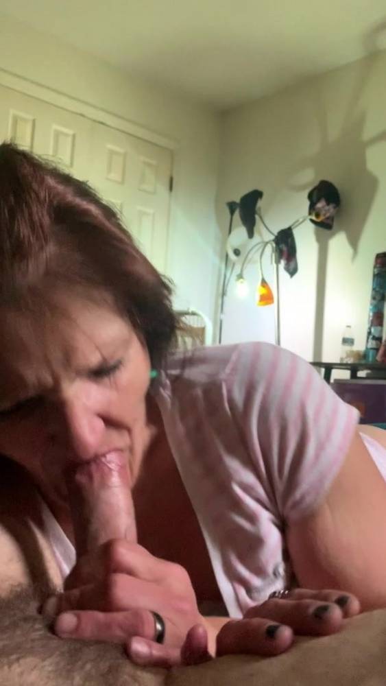 No teeth is best!!! - xhamster.com