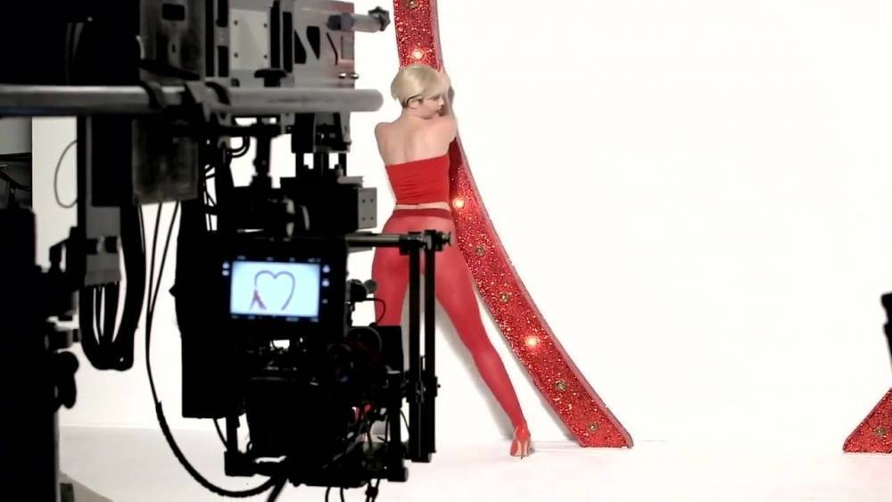 Miley Cyrus - xhamster.com