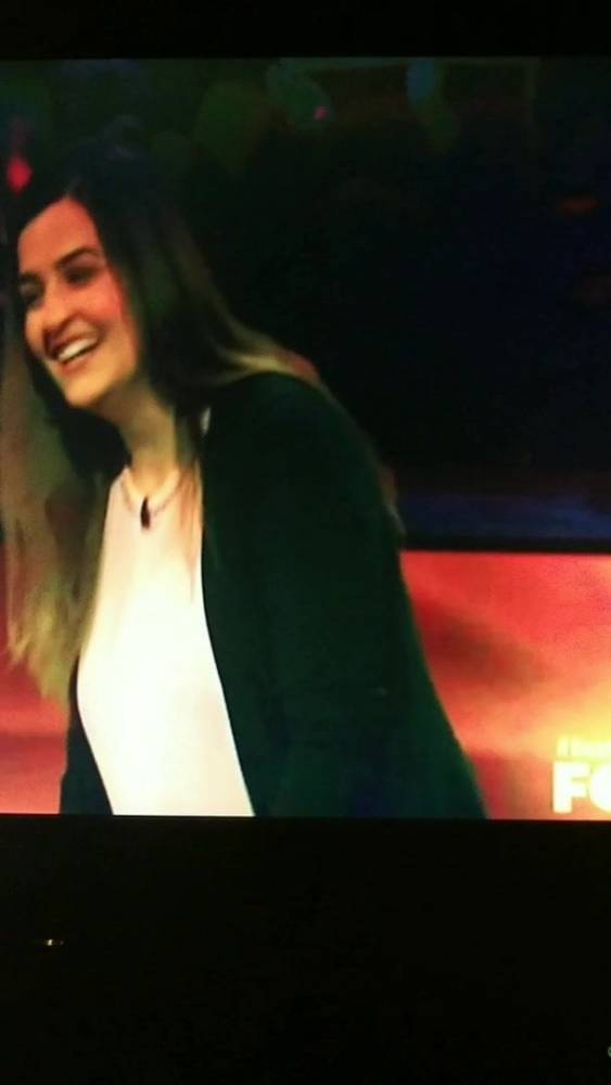 Big tits contestant on Beat Shazam - xhamster.com - Usa