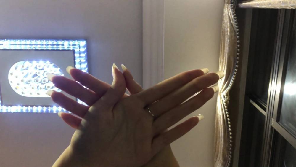 Long Natural Nails Light Show - xhamster.com