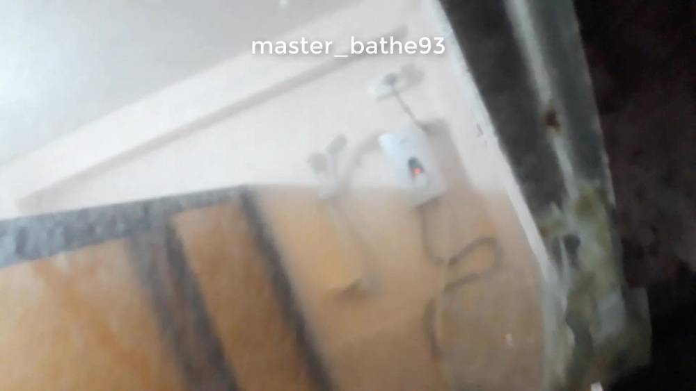 Boso Kay Tita Habang Naliligo - xhamster.com