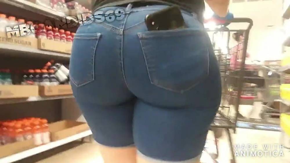 PHAT LATINA MILF IN DENIM - xh.video