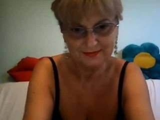 Hot Blond Granny - viptube.com