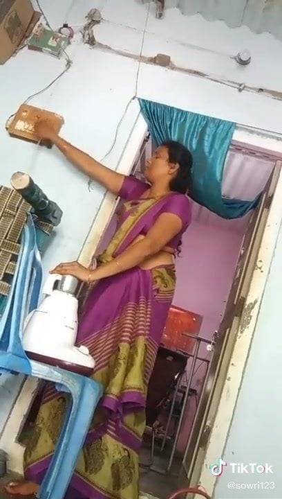 Aunty Hip Show - xh.video - India