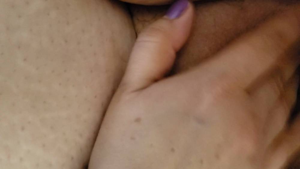 Rubbing while getting it - xh.video