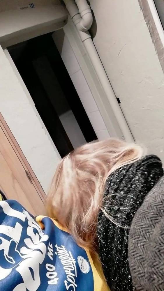 blowjob op cafe - xh.video