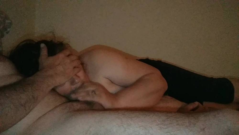 Zena ga pusi i drka,blowjob - xh.video - Serbia