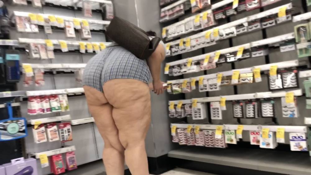 Hangin Out - xh.video - Italy