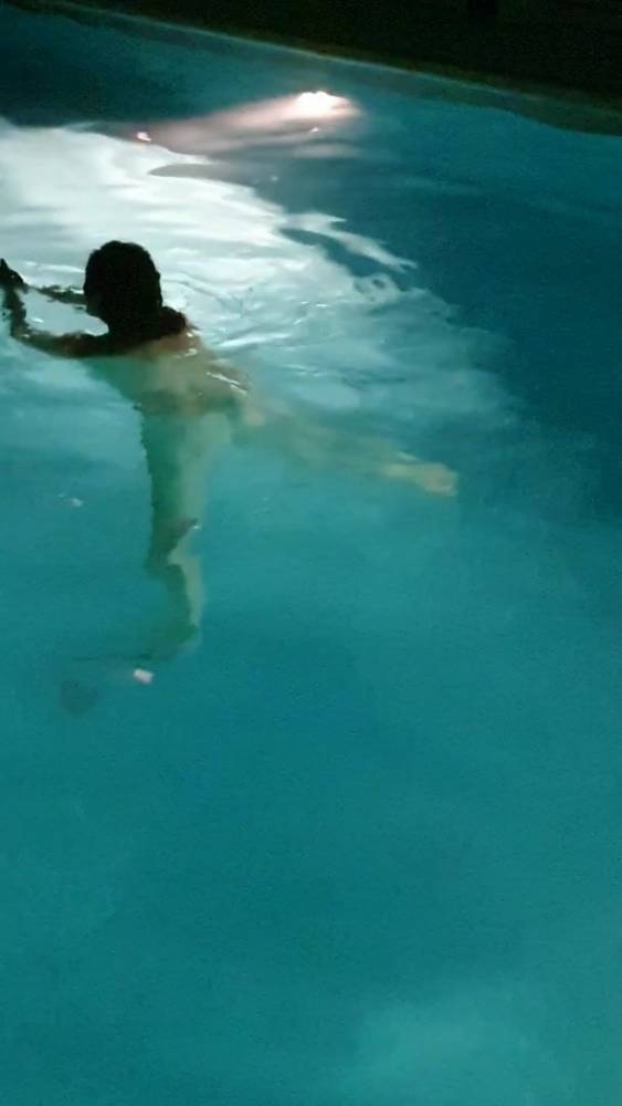 Piscine - xh.video - France