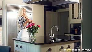 Nicolette Shea In Not My Brothers Keeper - hdzog.com