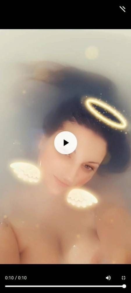 A beauty in her bath - xh.video - France