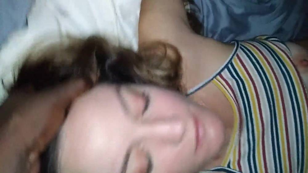 Hot white teen enjoys a BBC threesome - xh.video