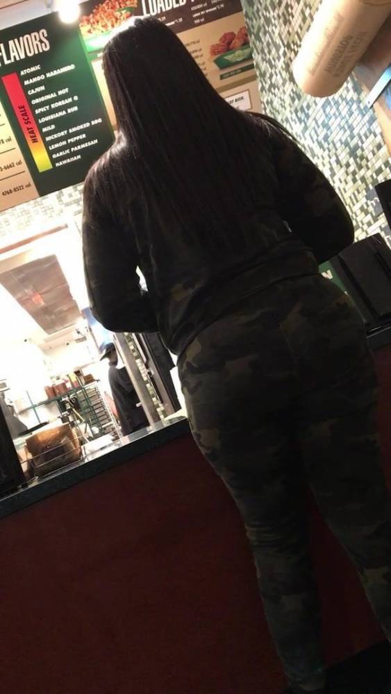 Bubble in army fatigues - xh.video