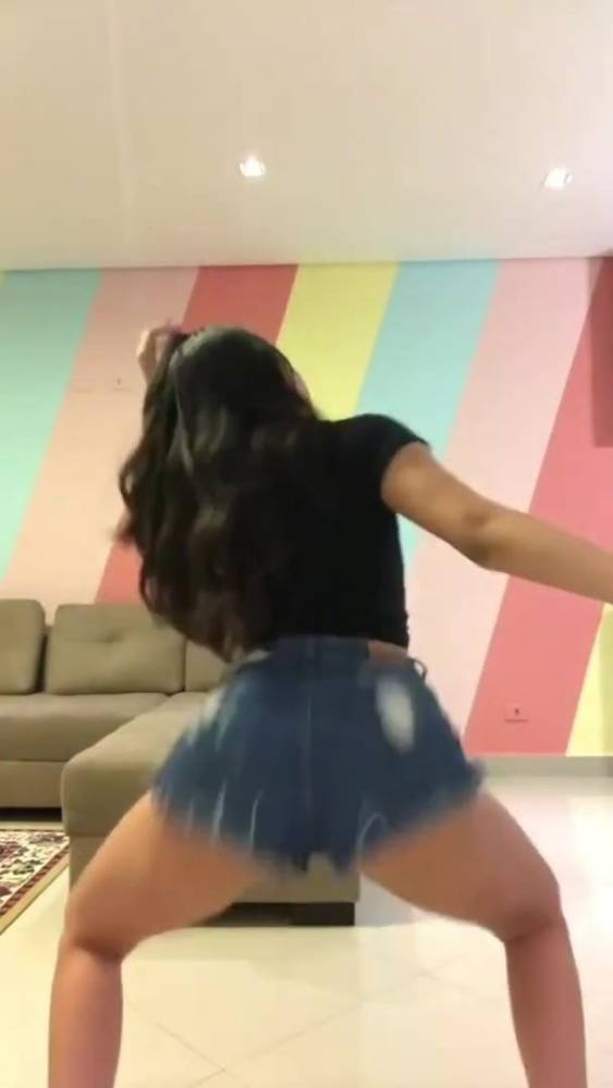 Taina costa dancando funk muito gostosa - xh.video