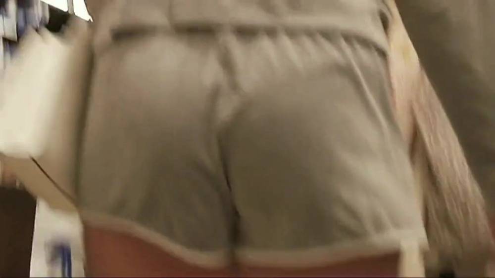 A Clash of Butts - xh.video