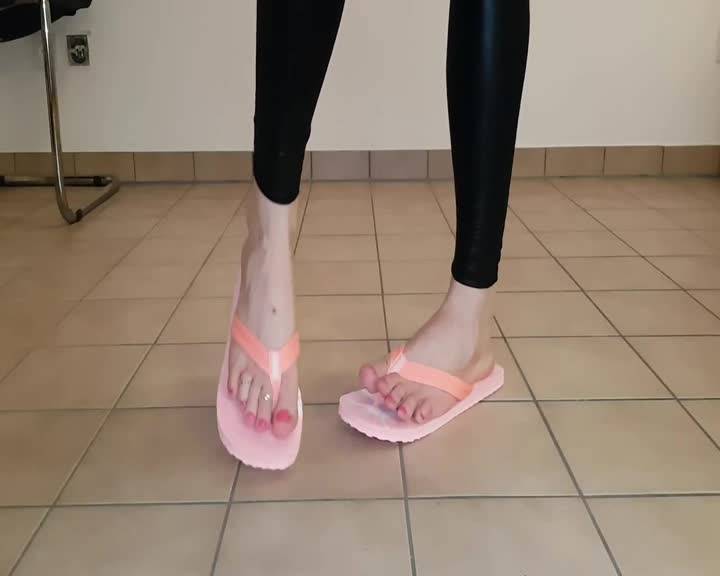 T-GIRL FEET - fetishpapa.com