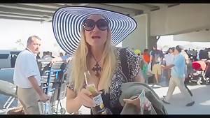 MILF WITH BIG NATURAL BEAUTIES!!!!! - hdzog.com