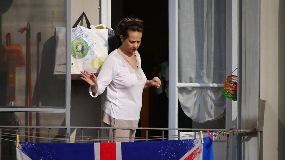 Mature lady in pajamas on the balcony II - xh.video - Italy