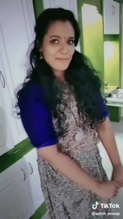 Hai - Sexy slutty wife... Kya maal hai mast.... - xh.video - India