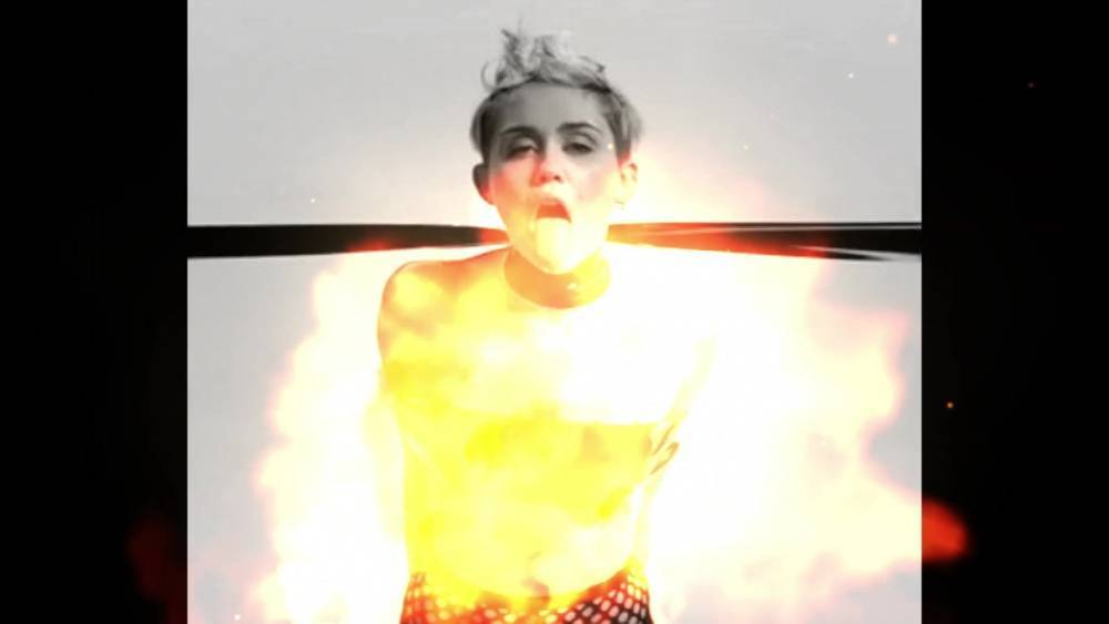 Beauties Burned Alive (Yes, I'm sick) - xh.video