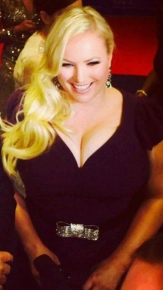 Meghan McCain and her huge tits! - xh.video - Usa