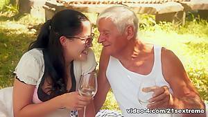 Dolly Diore - Hottest pornstar Dolly Diore in Best Facial, Cunnilingus porn scene - hdzog.com