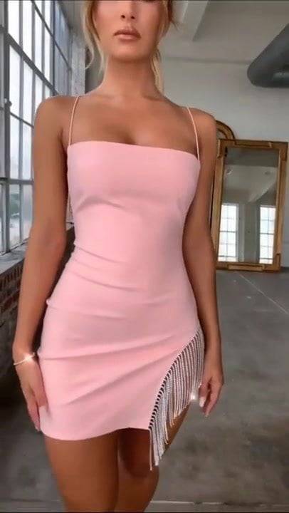 Perfect Sexy Model poses in different Bikinis - xh.video - Italy