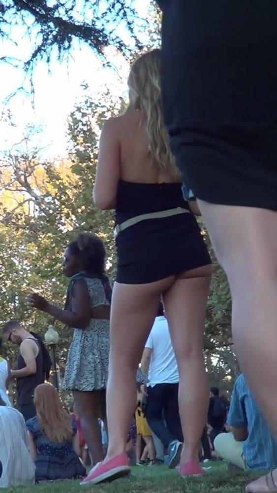 teen upskirt - xh.video