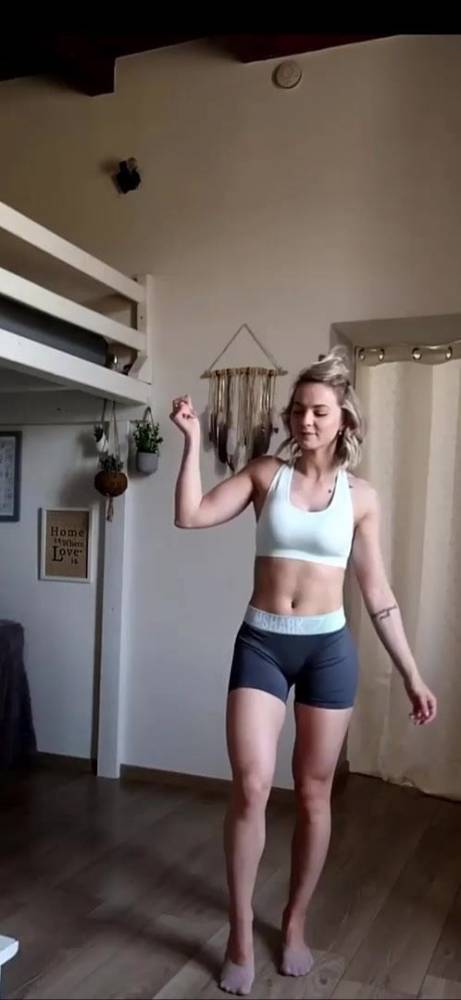 S.littlebirds nice ass leggings - xh.video - France