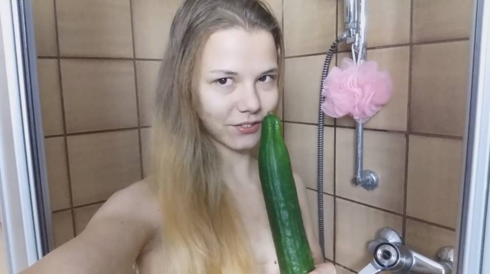 TINY 18yo SKINNY TEEN FUCKED CUCUMBER! BIG CLIT Small Tits - xh.video