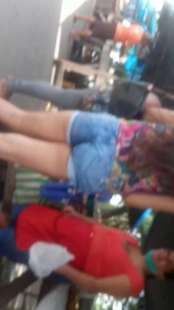 Shortinho coladinho da novinha - xh.video