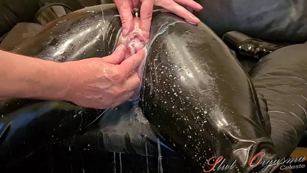 Slave Slut-Orgasma Celeste in Latex stretched holes, enema - xh.video - Germany