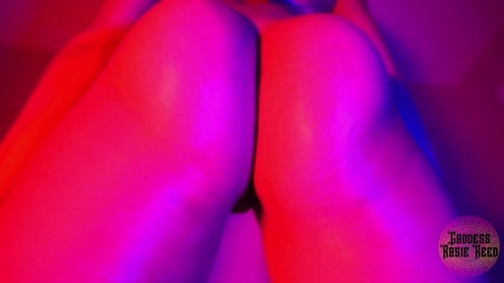 Goddess Rosie Reed Shiny Ass Fetish Poppers Intox Mind Fuck - xh.video - Usa