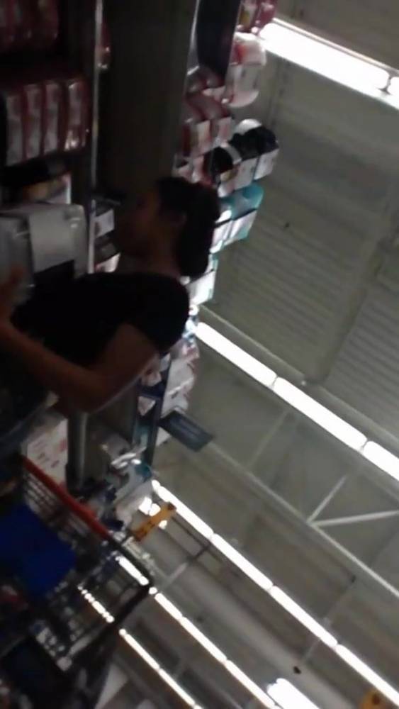 Pretty asain bubble butt in leggins, no panties? - xh.video