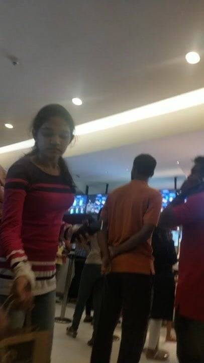 Desi candid boobies 21 - xh.video - India