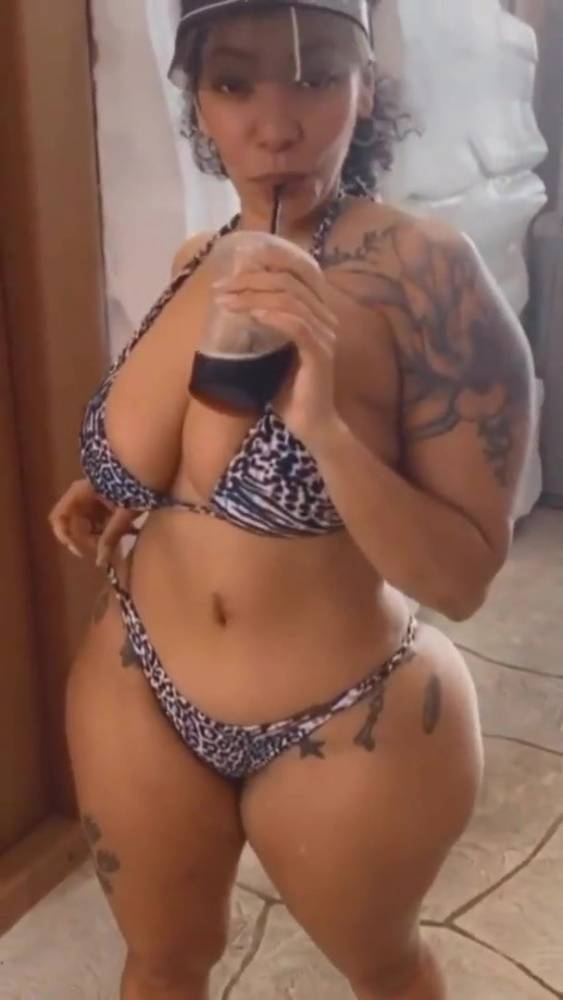 Thick Woman 7 - xh.video