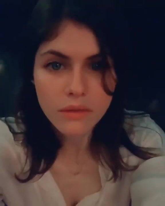 Alexandra Daddario two beautiful eyes - xh.video - Usa