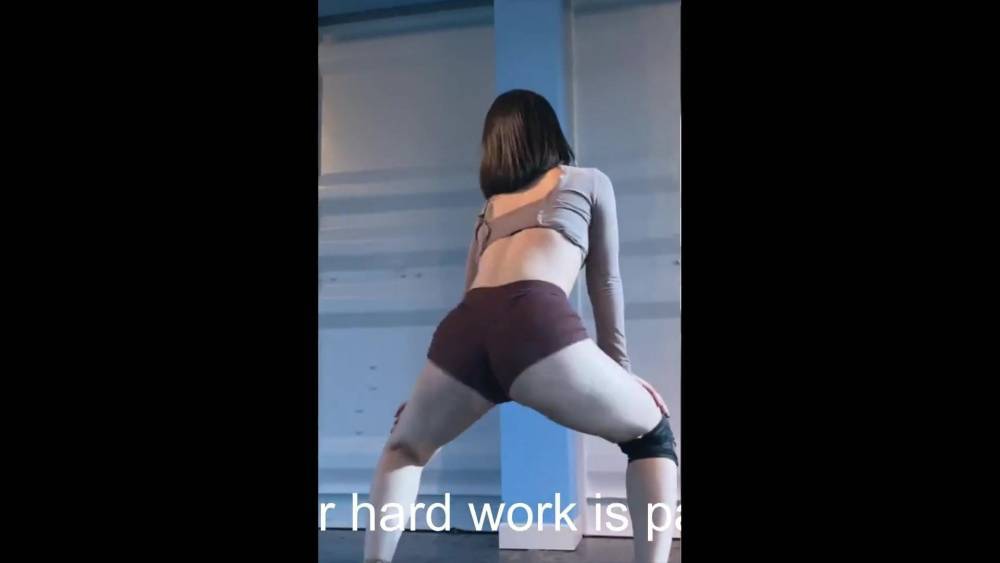 Who is this girl? (Korean twerkers) - xh.video - North Korea