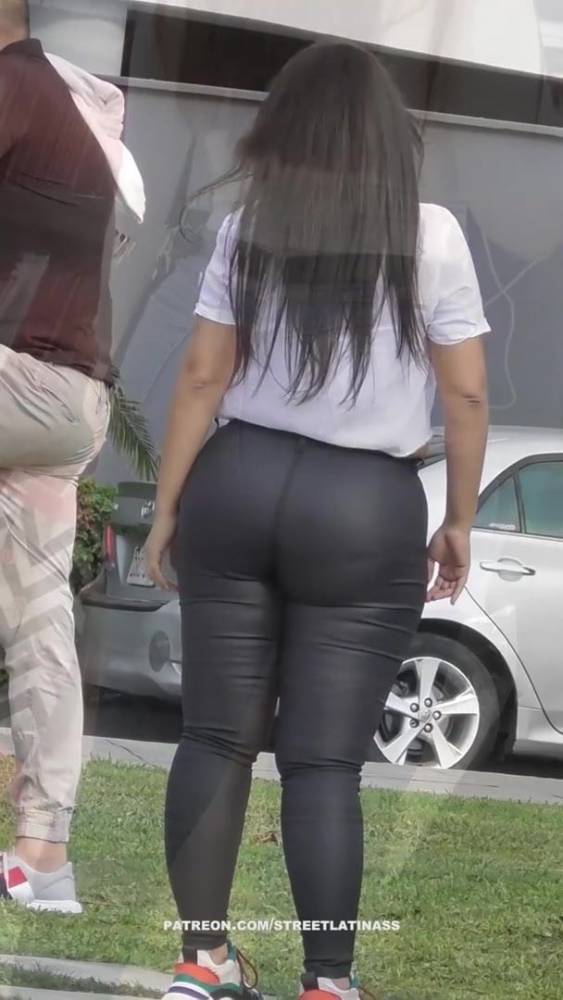 StreetLatinASS: Big booty latinas - xh.video