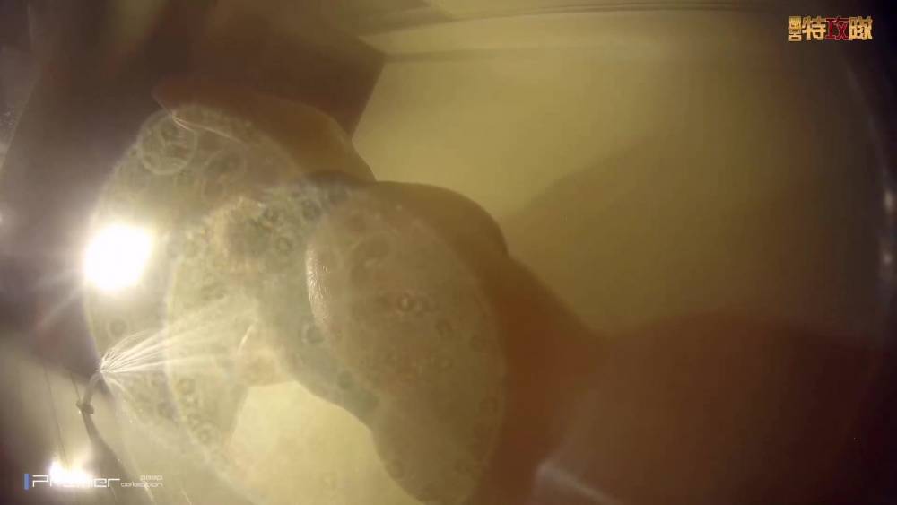 Beautiful black bikini girl in Bathroom - xh.video